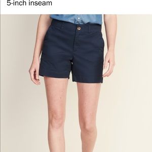 Old navy khaki style shorts